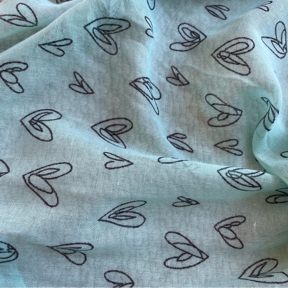 Turquoise Heart Scarf - Picture 3 of 4